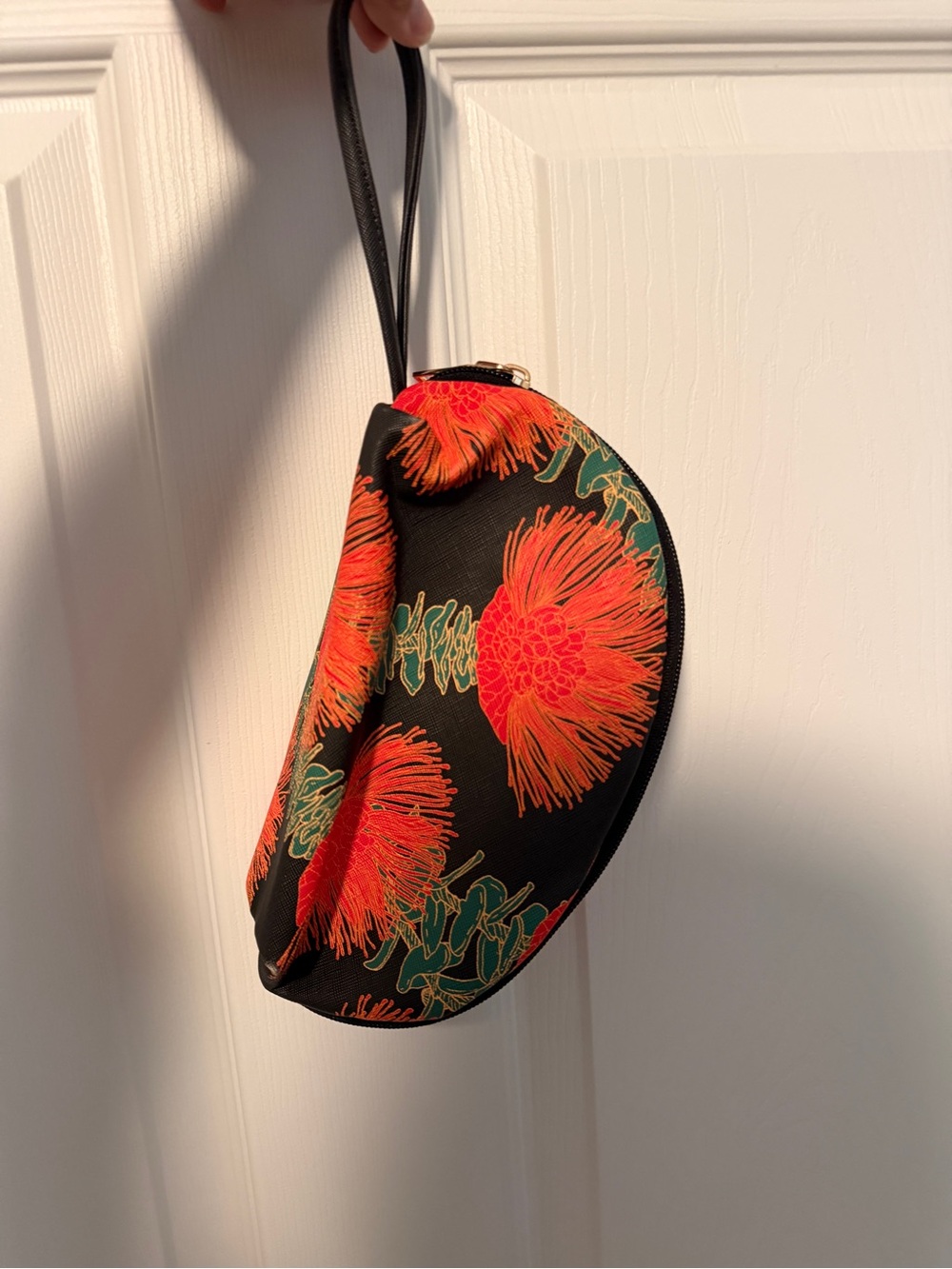 Ohia Lehua Make Up Bag Wristlet Hawaiian Red Black
